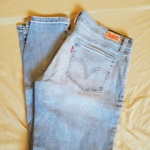 Levi 524 Skinny Jeans (#J8)